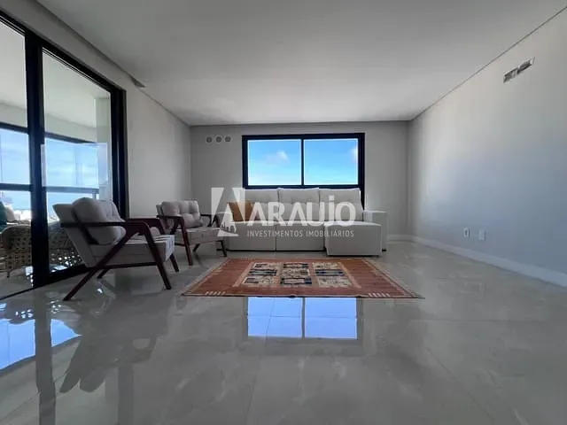 Apartamento 2 quartos e 2 banheiros, à venda, no bairro Centro em Itajaí