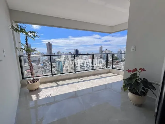 Apartamento 2 quartos e 2 banheiros, à venda, no bairro Centro em Itajaí