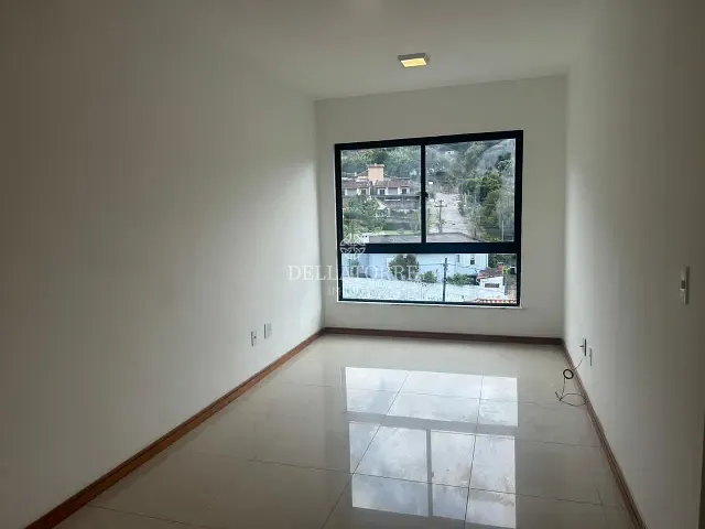 Apartamento com 52m² 2 quartos e 1 banheiro, para alugar, no bairro Bom Retiro em Teresópolis