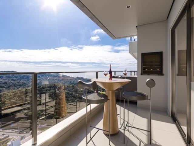 Apartamento com 77m² 2 quartos e 2 banheiros, à venda, no bairro Praia Brava de Itajaí em Itajaí