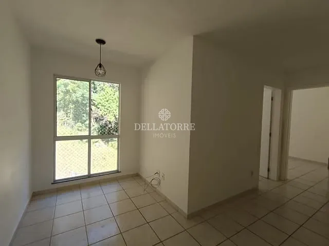 Apartamento 2 quartos e 1 banheiro, para alugar, no bairro Pimenteiras em Teresópolis