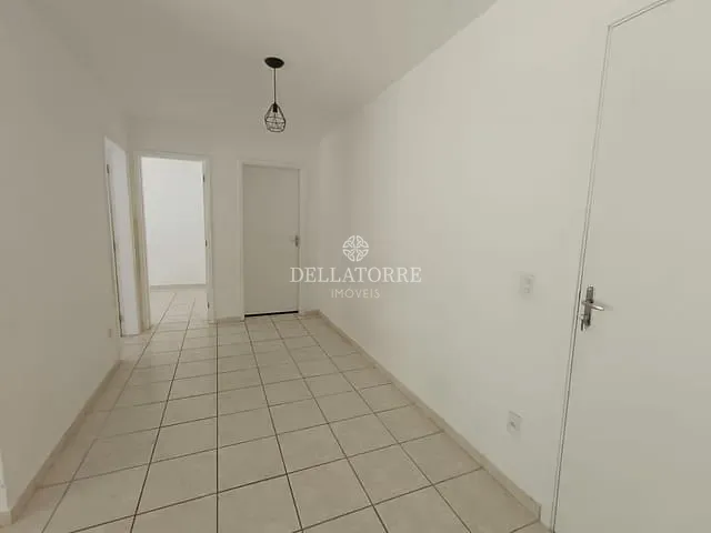 Apartamento 2 quartos e 1 banheiro, para alugar, no bairro Pimenteiras em Teresópolis