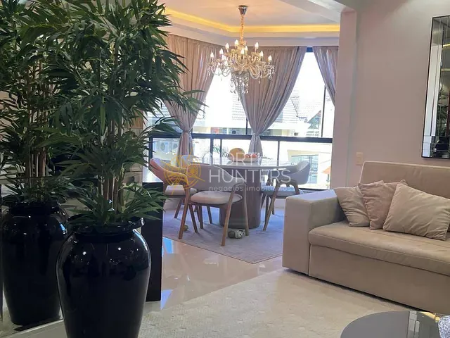 Apartamento com 219m² 3 quartos e 4 banheiros, à venda, no bairro Jurerê Internacional em Florianópolis