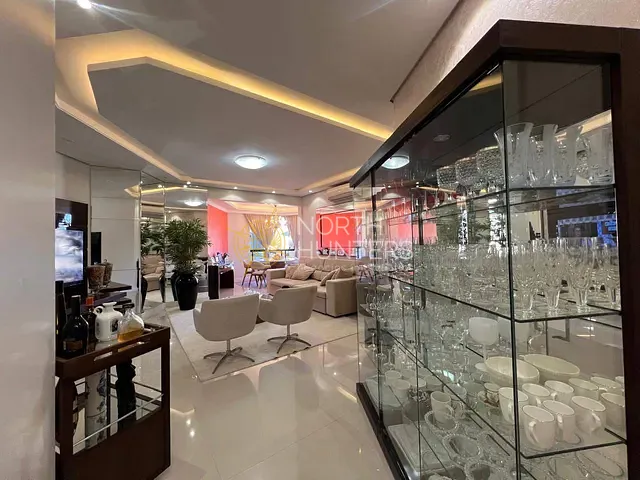 Apartamento com 219m² 3 quartos e 4 banheiros, à venda, no bairro Jurerê Internacional em Florianópolis