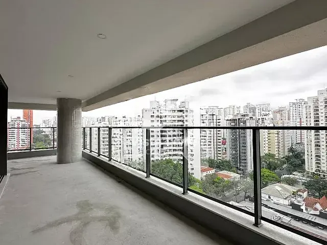Apartamento com 210m² 4 quartos e 5 banheiros, à venda, no bairro Campo Belo em São Paulo