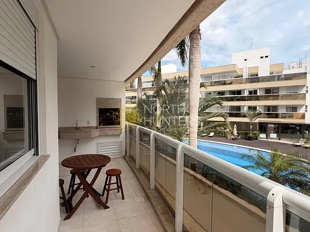 Apartamento 3 quartos e 2 banheiros, à venda, no bairro Jurerê em Florianópolis