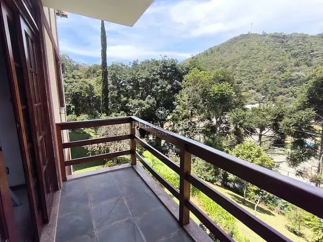 Apartamento 2 quartos e 2 banheiros, à venda, no bairro Albuquerque em Teresópolis