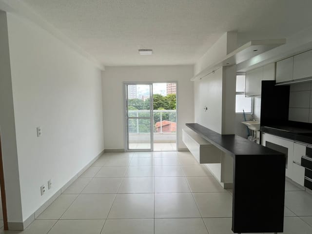 Apartamento 2 quartos e 2 banheiros, para alugar, no bairro Vila Rosa em Goiânia
