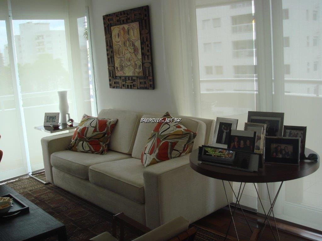 Apartamento à venda e aluguel com 2 quartos, 131m² - Foto 1