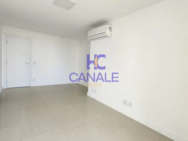 Apartamento com 72m² 2 quartos e 2 banheiros, para alugar, no bairro Barra da Tijuca em Rio de Janeiro