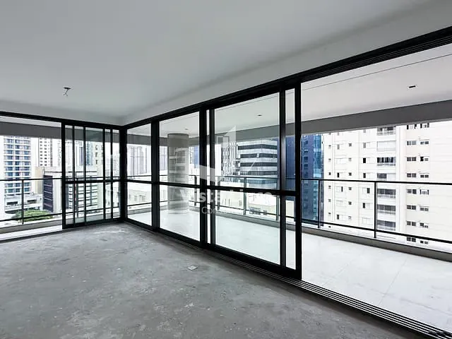Apartamento com 167m² 3 quartos e 5 banheiros, à venda, no bairro Vila Cordeiro em São Paulo