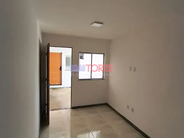 Apartamento 2 quartos e 1 banheiro, à venda, no bairro Jardim Savóia em Ilhéus