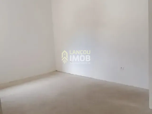 Apartamento 2 quartos e 1 banheiro, à venda, no bairro Residencial Paracatu em Jundiaí