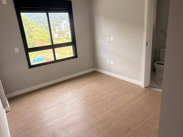 Apartamento com 78m² 3 quartos e 2 banheiros, à venda, no bairro Praia dos Amores em Balneário Camboriú