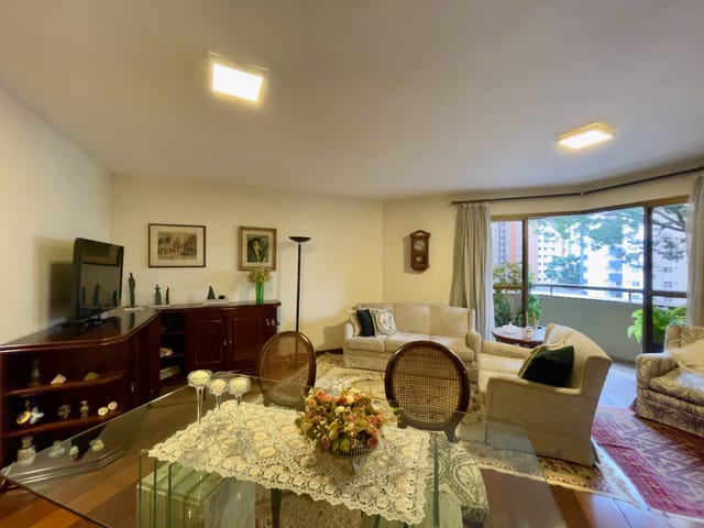 Apartamento com 142m² 4 quartos e 4 banheiros, à venda, no bairro Moema em São Paulo