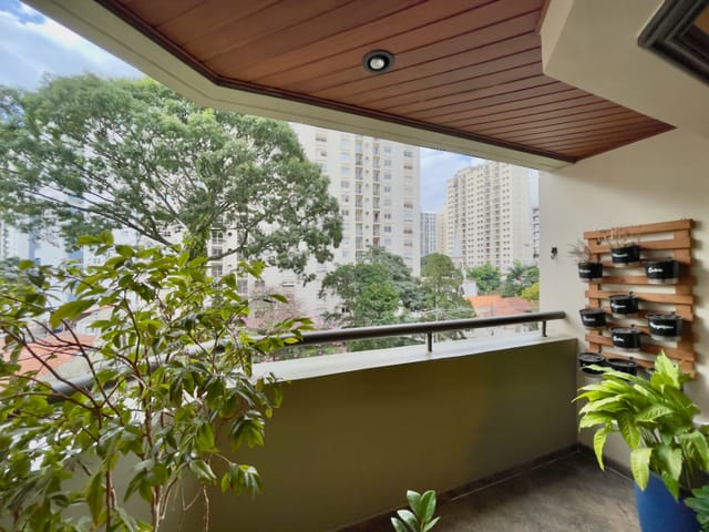 Apartamento com 142m² 4 quartos e 4 banheiros, à venda, no bairro Moema em São Paulo