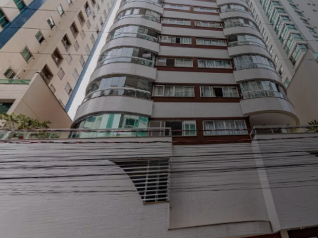 Apartamento com 186m² 3 quartos e 4 banheiros, à venda, no bairro Centro em Balneário Camboriú