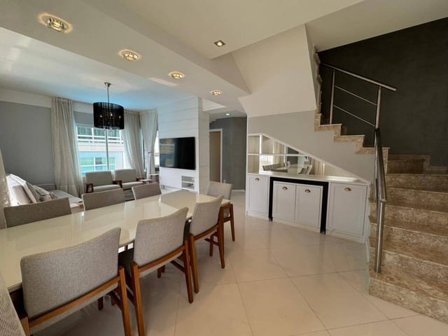 Apartamento com 186m² 3 quartos e 4 banheiros, à venda, no bairro Centro em Balneário Camboriú