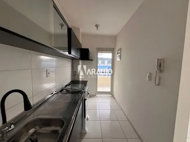 Apartamento com 56m² 2 quartos e 1 banheiro, para alugar, no bairro Espinheiros em Itajaí