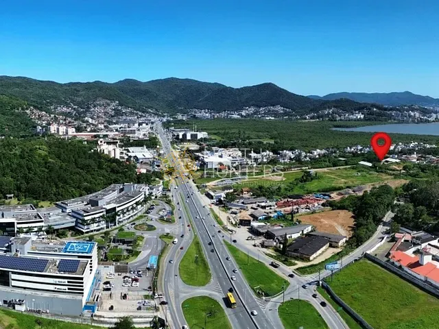 Cobertura / Penthouse com 125m² 2 quartos e 3 banheiros, à venda, no bairro Cacupé em Florianópolis
