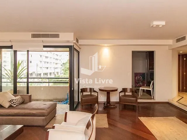 Apartamento com 220m² 3 quartos e 5 banheiros, à venda, no bairro Vila Uberabinha em São Paulo