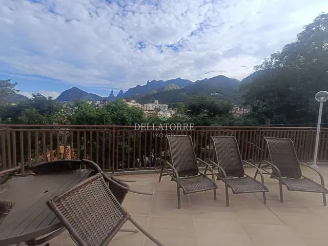 Apartamento 2 quartos e 2 banheiros, à venda, no bairro Cascata Guarani em Teresópolis