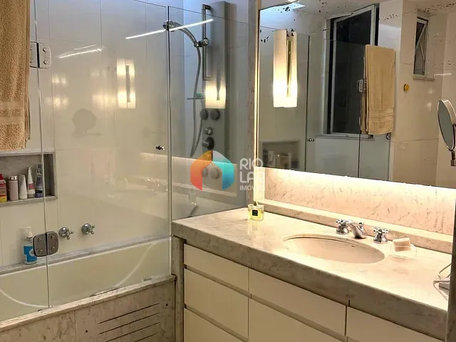 Apartamento com 180m² 3 quartos e 2 banheiros, à venda, no bairro Copacabana em Rio de Janeiro