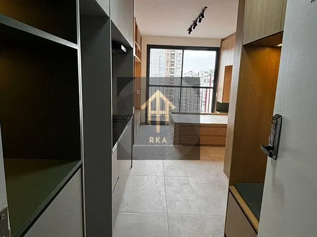 Apartamento 1 quarto e 1 banheiro, para alugar, no bairro Vila Olímpia em São Paulo