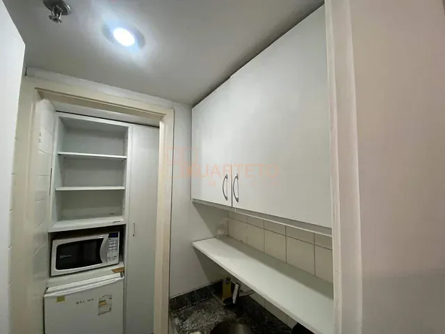 Sala à venda ou para alugar, no bairro Jardim Paulista em São Paulo
