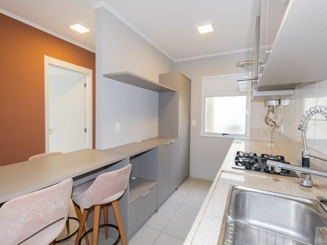 Apartamento com 62m² 2 quartos e 1 banheiro, à venda, no bairro Areal em Pelotas