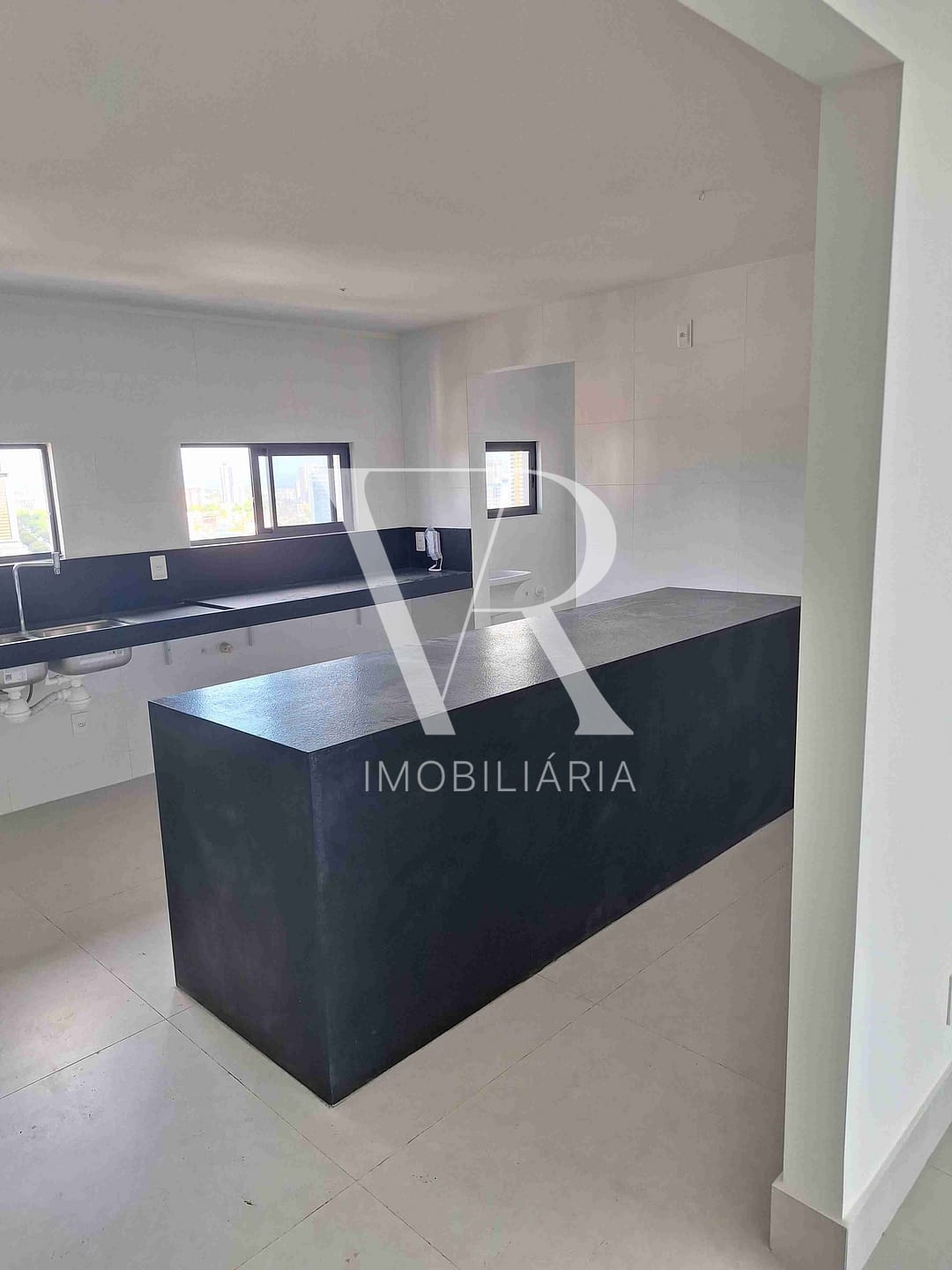 Apartamento à venda com 4 quartos, 206m² - Foto 31