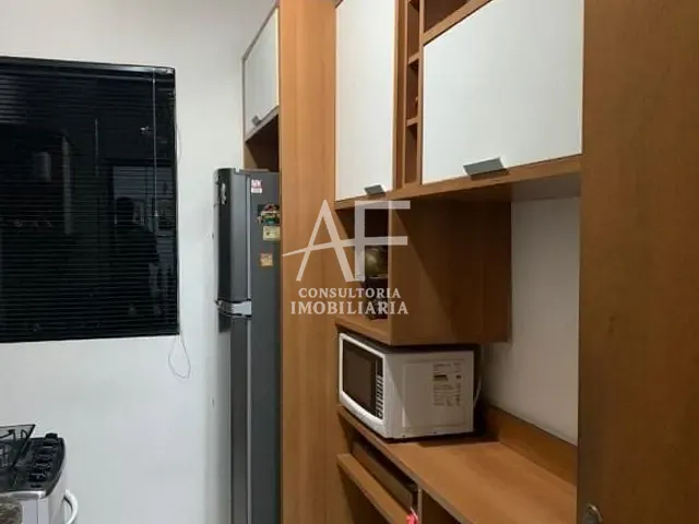 Apartamento com 58m² 2 quartos e 1 banheiro, à venda, no bairro Parque São Luís em Taubaté