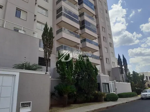 Apartamento com 286m² 3 quartos e 3 banheiros, à venda, no bairro Mercês em Uberaba