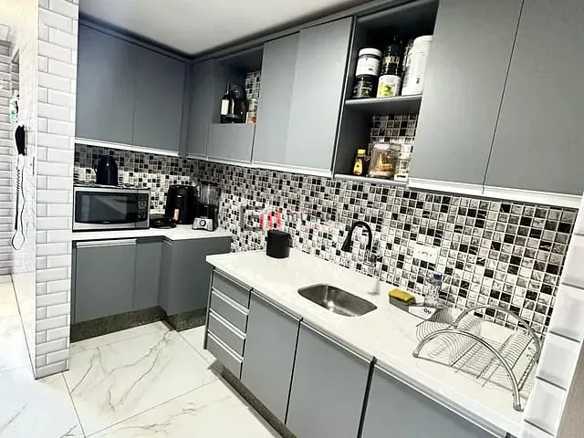 Apartamento com 300m² 3 quartos e 3 banheiros, à venda, no bairro Jardim Higienópolis em Londrina