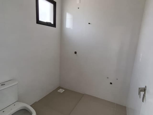 Apartamento com 114m² 3 quartos e 4 banheiros, à venda, no bairro Meia Praia em Itapema
