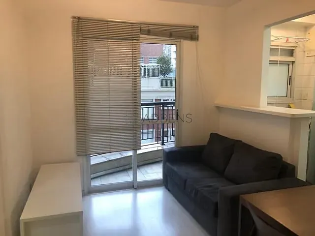 Apartamento 1 quarto e 1 banheiro, para alugar, no bairro Vila Nova Conceição em São Paulo