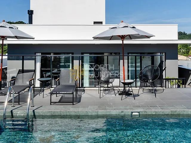 Apartamento com 42m² 1 quarto e 1 banheiro, à venda, no bairro Cachoeira do Bom Jesus em Florianópolis