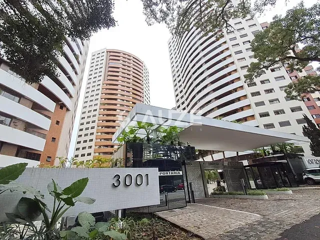 Apartamento com 179m² 2 quartos e 4 banheiros, para alugar, no bairro Água Verde em Curitiba