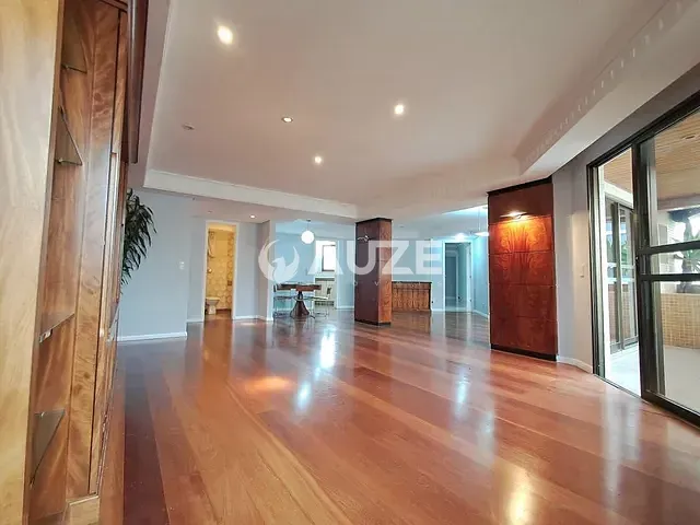Apartamento com 179m² 2 quartos e 4 banheiros, para alugar, no bairro Água Verde em Curitiba