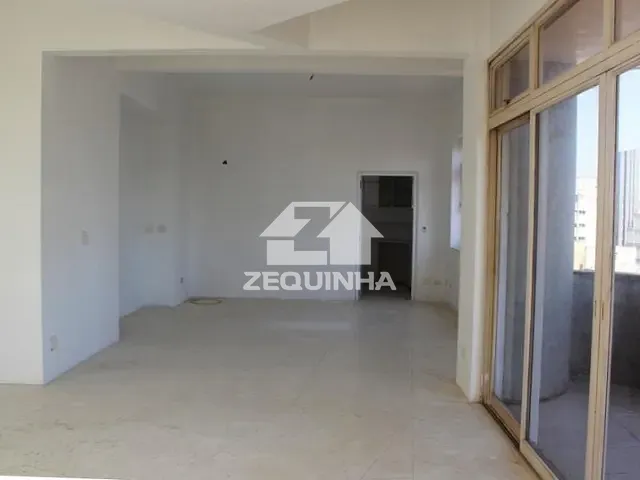 Apartamento com 642m² 4 quartos e 6 banheiros, à venda, no bairro Santa Cecilia em Sao Paulo