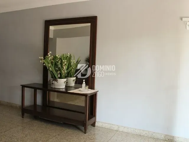 Apartamento com 148m² 3 quartos e 4 banheiros, à venda, no bairro São Benedito em Uberaba