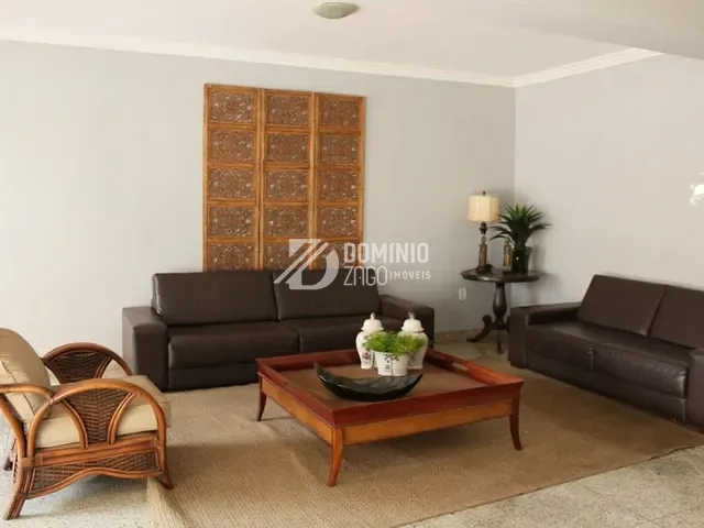 Apartamento com 148m² 3 quartos e 4 banheiros, à venda, no bairro São Benedito em Uberaba
