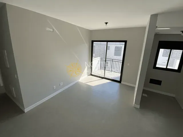 Apartamento com 65m² 2 quartos e 2 banheiros, à venda, no bairro Cachoeira do Bom Jesus em Florianópolis