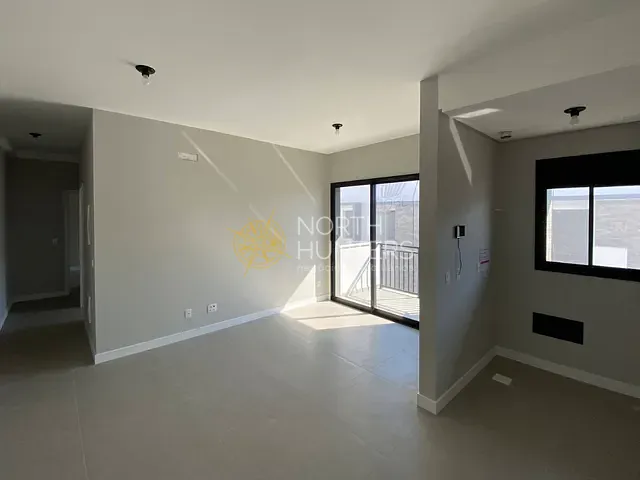 Apartamento com 65m² 2 quartos e 2 banheiros, à venda, no bairro Cachoeira do Bom Jesus em Florianópolis