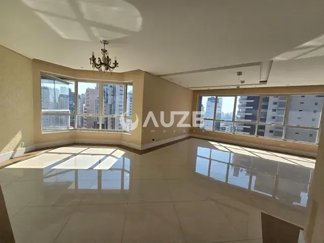 Apartamento com 284m² 4 quartos e 5 banheiros, à venda, no bairro Batel em Curitiba