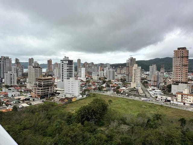 Apartamento com 73m² 2 quartos e 3 banheiros, à venda, no bairro Balneário Perequê em Porto Belo