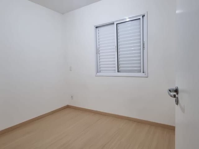 Apartamento 3 quartos e 1 banheiro, para alugar, no bairro Vila Pires em Santo André