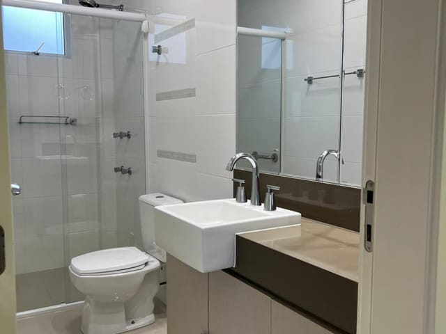 Apartamento com 174m² 3 quartos e 4 banheiros, à venda, no bairro Meia Praia em Itapema