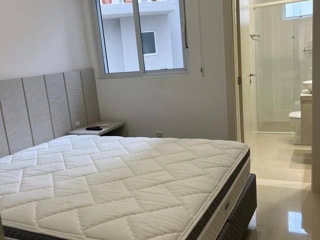Apartamento com 174m² 3 quartos e 4 banheiros, à venda, no bairro Meia Praia em Itapema