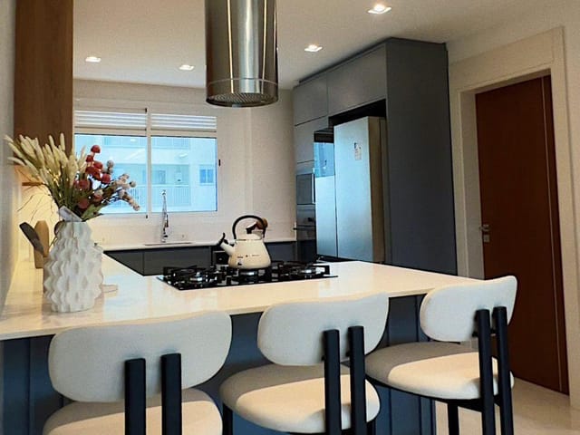 Apartamento com 293m² 3 quartos e 4 banheiros, à venda, no bairro Centro em Balneário Camboriú